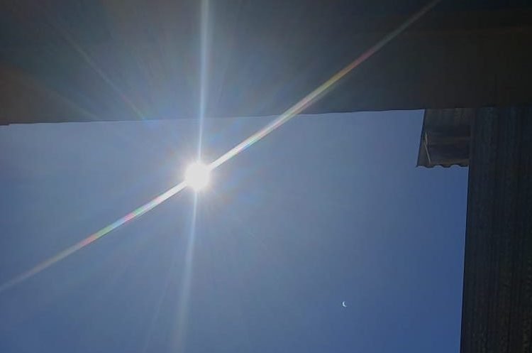 Tips Aman Amati Gerhana Matahari