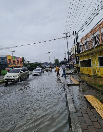 Banyak Jalan Lorong Tidak Dibangun Drainase, Dinas PUPR Didesak Segera Laksanakan Pelelangan
