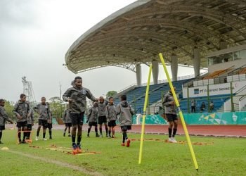 Siswa Papua Football Academy saat mengikuti sesi latihan. (foto.Ist/Koranpapua.id)