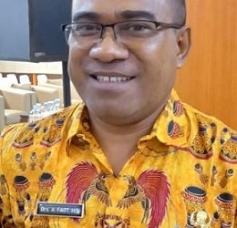 Drs. Ananias Faot, M.Si, Kepala BKPSDM Mimika. (Foto : Redaksi/Koranpapua.id)