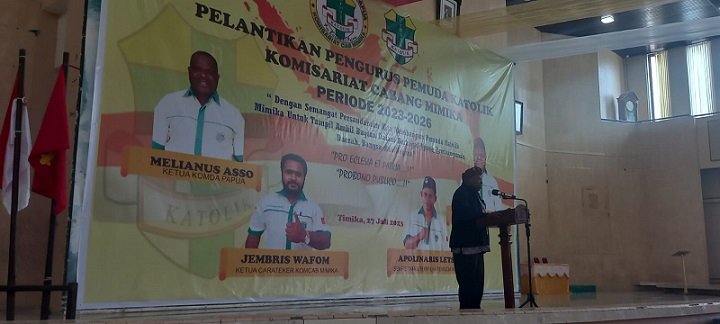 Ignatius Robert Adii, Ketua FKUB Mimika menyampaikan sambutan.