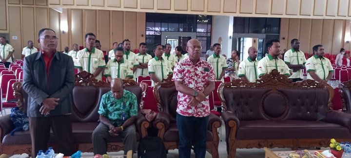 Paul Weti, Pengurus FKUB Mimika bersama utusan Keuskupan Timika dan pengurus Pemuda Katolik mengikuti ibadah sabda.