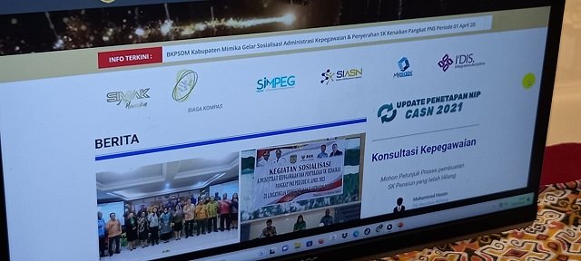 Tampilan fitur-fitur pada Website BKPSDM Mimika.