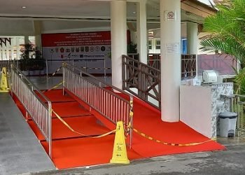 Kondisi area lobi RSUD Mimika yang telah disteril. Semua aktifitas dibatasi. Foto diambil Koranpapua.id, Rabu 12 Juli 2023. ( Foto : Redaksi/Koranpapua.id)