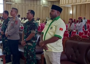 Dr. Leonardus Tumuka, Ketua Pemuda Katolik terpilih Wilayah Keuskupan Timika bersama undangan mengikuti ibadah sabda, Kamis 27 Juli 2023. (Foto: Redaksi/Koranpapua.id)