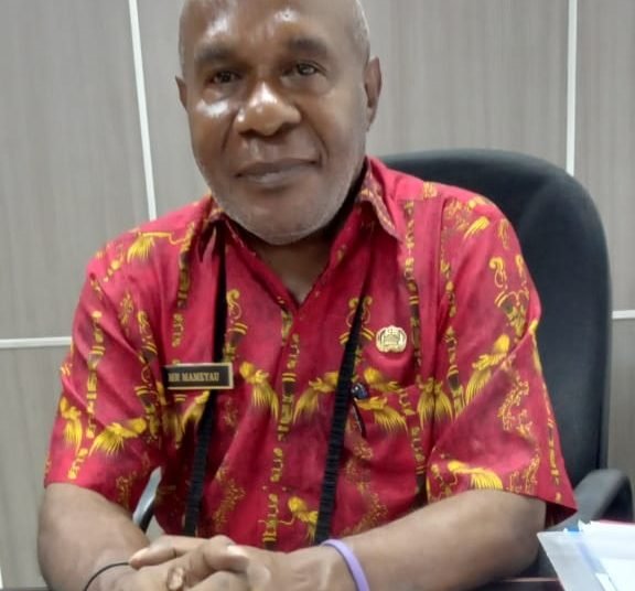 Marselinus Mameyau, Sekretaris Dinas Kesehatan. (Foto: Redaksi/Koranpapua.id)