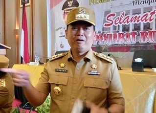 Pj. Bupati Valentinus S. Sumito. (Foto: Dok./Koranpapua.id)