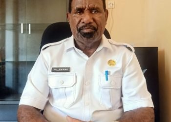 Dr. Willem Naa, S.Pd., M.MT, Plt. Kepala Dinas Pendidikan Mimika (Foto:Dokumentasi/Koranpapua.id)