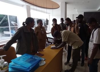 DLH Latih 60 Warga Iwaka Mengolah Sampah Organik Menjadi Pupuk Kompos, Setiap Bulan Mendapat Upah Rp1 Juta