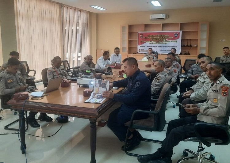 Antisipasi Potensi Kerawanan, Bhabinkamtibmas Diberikan Pemahaman dan Pengetahuan Pelanggaran Pemilu