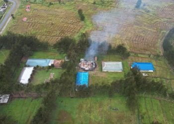 Bertepatan HUT ke 78 RI, KKB Pimpinan Titus Murib Bakar Gedung Perpustakaan SMA N 1 Ilaga