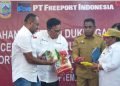 PTFI Serahkan 3.000 Paket Bantuan Penurunan Stunting kepada Pj Gubernur Papua Tengah