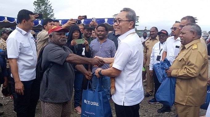 Freeport Salurkan 7.000 Paket Bansos untuk OAP di Mimika dan Puncak