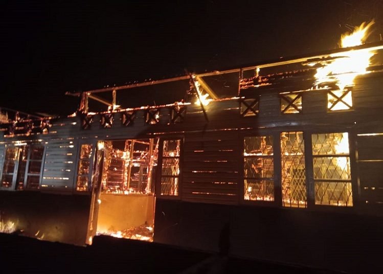 Kantor BKPSDM Dogiyai Ludes Terbakar, Polres Masih Selidiki Penyebab Kebakaran