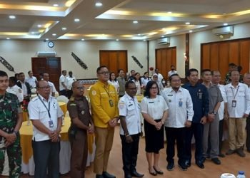 Bupati Eltinus Ingatkan Pentingnya Satu Data untuk Perkembangan dan Potensi Bisnis di Kabupaten Mimika