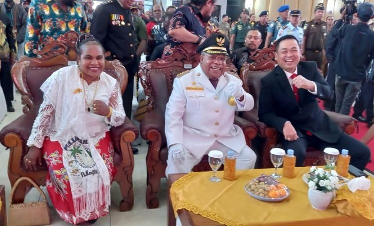 Valentinus Sebut Momen Sertijab Bupati Menunjukan Kehadirannya di Mimika Tidak untuk Kepentingan Kelompok Tertentu