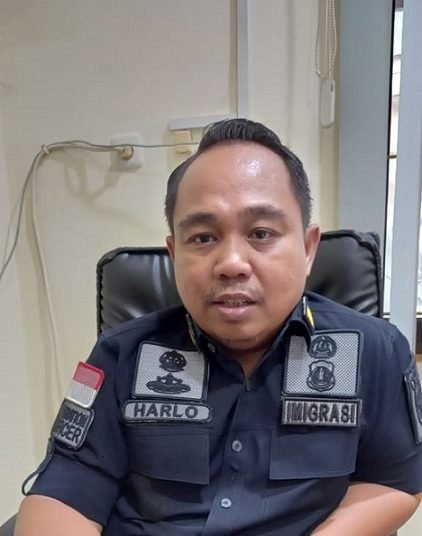 Terbitkan 2.707 Paspor, Imigrasi Mimika Setor untuk Negara Rp1.237.250.000