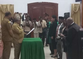 Bupati Omaleng Lantik Lima Pejabat Tinggi Pratama dan 33 Jabatan Administrator-Pengawas