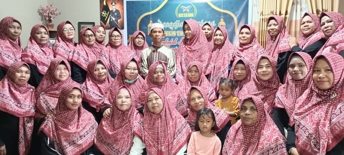 Kerukunan Keluarga Seram Bagian Timur Bersatu Adakan Pengajian Perdana Majelis Ta’lim Mardiah 