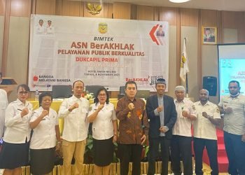 Disdukcapil Mimika Laksanakan Bimtek ASN BerAKHLAK