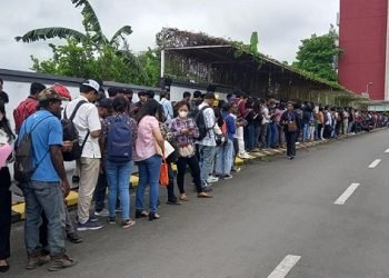 Ribuan Pencaker di Timika Bersaing Perebutkan 400 Loker di 131 Perusahaan