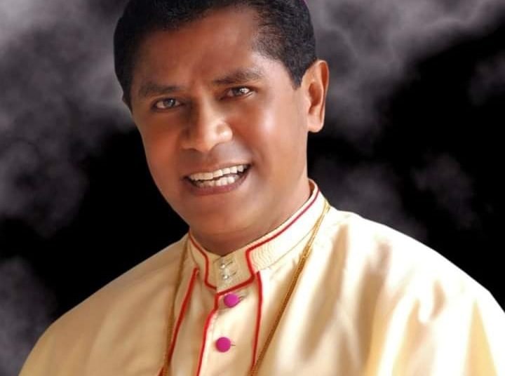 Uskup Agung Ende Mgr. Vincentius Sensi Potokota,Pr Tutup Usia