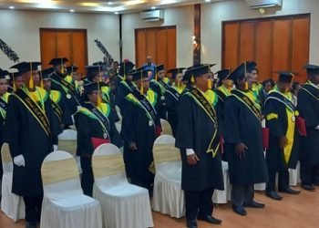 Mahasiswa STT Widya Agape Malang dan STT Agape Jakarta Kelas Timika Diyudisium