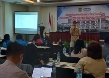 Alhansyah Brata dari BPKP Papua memberikan menjelaskan kepada peserta, Jumat 8 Desember 2023. (Foto : Redaksi/Koranpapua.id)