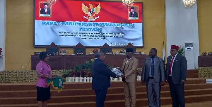 Tujuh Fraksi DPRD Mimika Menyetujui APBD Mimika 2024 Ditetapkan Rp7,5 Triliun