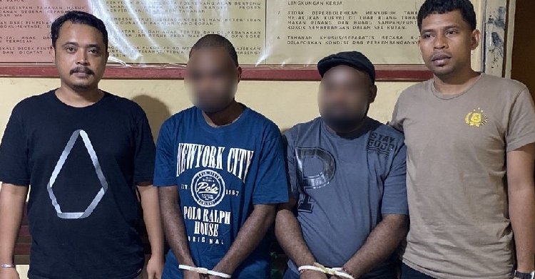 Polisi Kawal Tersangka Pembunuhan Aktivis Perempuan Michael Kurisi Doga ke Kejari Wamena