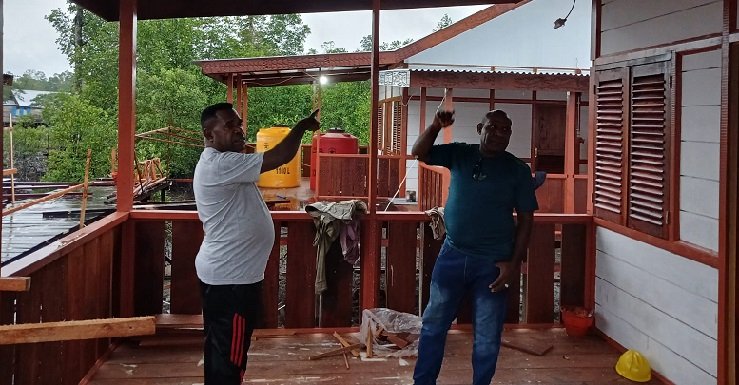 Apresiasi Pembangunan Rumah Layak Huni untuk Warga Kamoro, Ketua MRP-PPT: Pemda Mimika Perlu Lanjutkan Program Ini