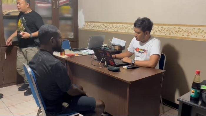 Epson Nirigi, Anggota KKB Pemasok Senjata dan Amunisi Dibekuk Satgas Damai Cartenz di Timika