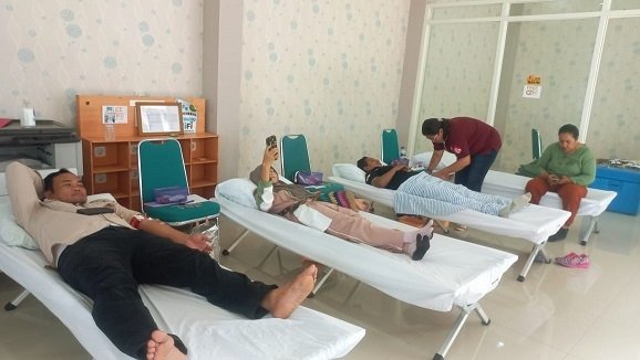 Peringati HUT Ke-71 IKAHI, Hakim di Mimika Gelar Donor Darah
