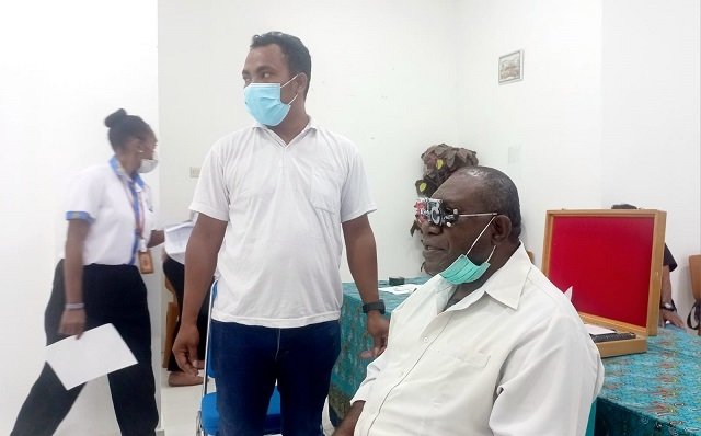 Terima Kasih Freeport, Puskesmas Mapurujaya Layani Pemeriksaan 135 Pasien Mata Gratis