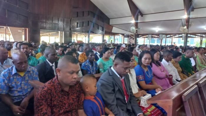 65 Pasutri Nikah Massal, Apa yang Sudah Dipersatukan Allah Tidak Boleh Diceraikan Manusia