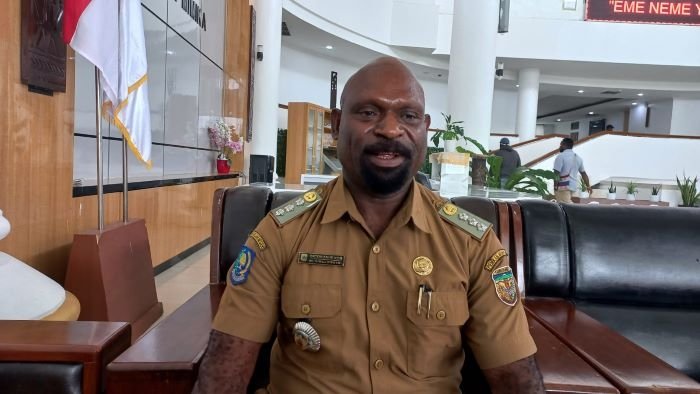 Kadistrik Mimika Timur Geram Puluhan Pegawai  Tidak Masuk Kantor Selama Berbulan-bulan