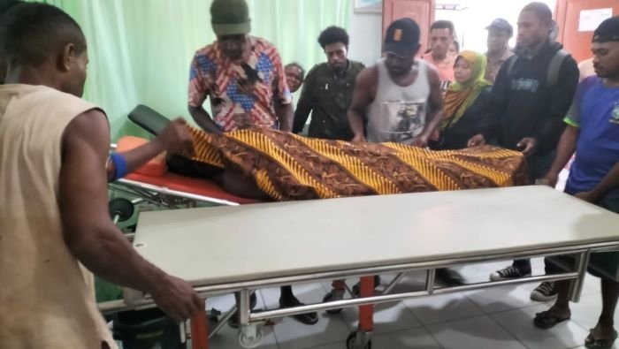 Korban Kapal Karam KLM Rizky Cahaya Abadi Ditemukan Meninggal di Pantai Base-Camp Sarmi