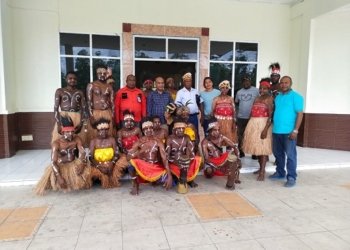 FPPHKSK dan Lemasko Serahkan Lima Aspirasi Dukungan Abraham Kateyau Menjadi Sekda Mimika Definitif