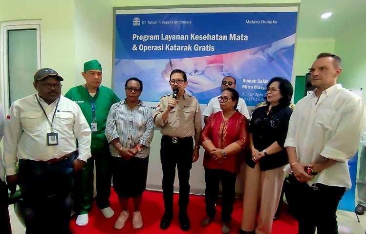 1.066 Warga Mimika Dapat Layanan Kesehatan Mata Gratis, Tony Wenas: Kesehatan Pilar Utama Investasi Sosial Freeport  