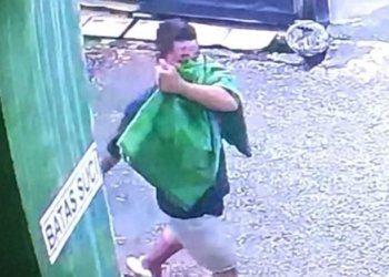 Kotak Amal Masjid Al Mutaqin Timika Digasak Maling, Pelaku Terekam CCTV