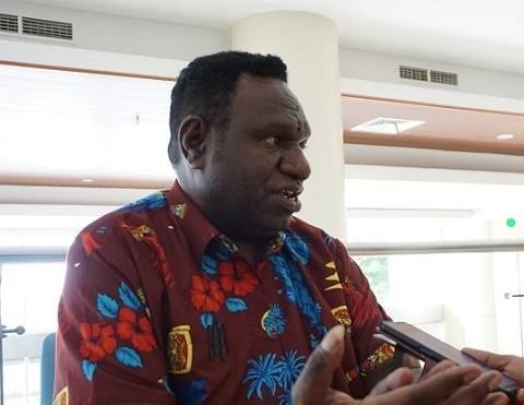 Curah Hujan Intensitas Tinggi, Pieter Edoway Ajak Warga Bersihkan Drainase dan Tertib Membuang Sampah