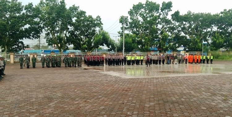 Ratusan Personil Gabungan TNI- Polri Diterjunkan Amankan Malam Takbiran di Timika
