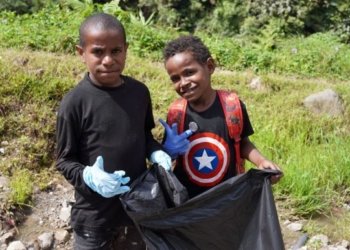 Sambut HUT ke 57, Freeport Gotong Royong Wujudkan Kampung Waa Banti Bersih dan Sehat