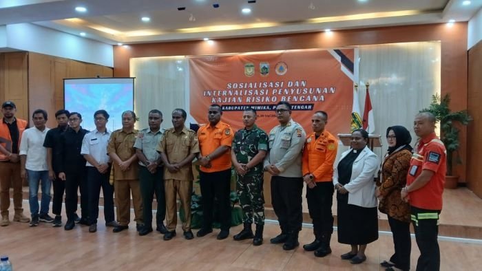 Gallery Foto Kegiatan Sosialisasi Internalisasi Penyusunan Kajian Risiko Bencana
