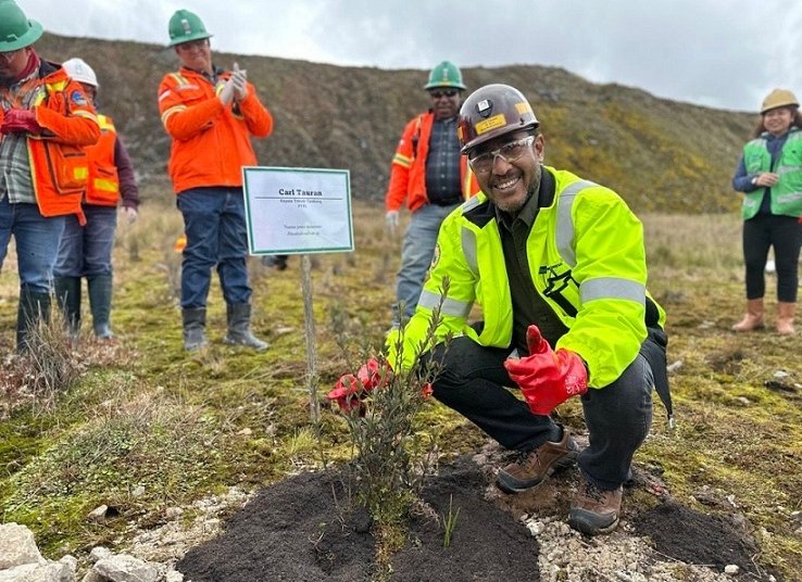 Sambut Hari Lingkungan Hidup Sedunia 2024, Freeport Bersama Pemkab Mimika Lakukan Penghijauan di Grasberg