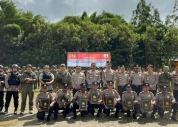 Lumpuhkan KKB, Sebelas Personel Polda Papua Dapat Penghargaan Kapolri