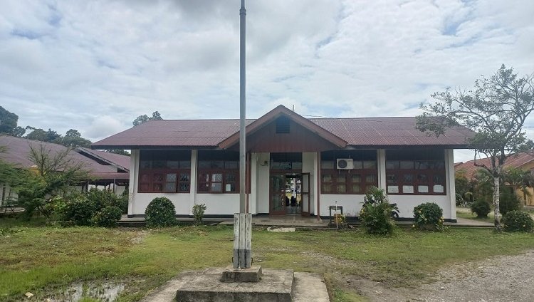 Dinas Pendidikan Kelola Rp1,38 Triliun, Ruang Kelas SMP Negeri 3 Mimika Dijadikan Tempat BAB