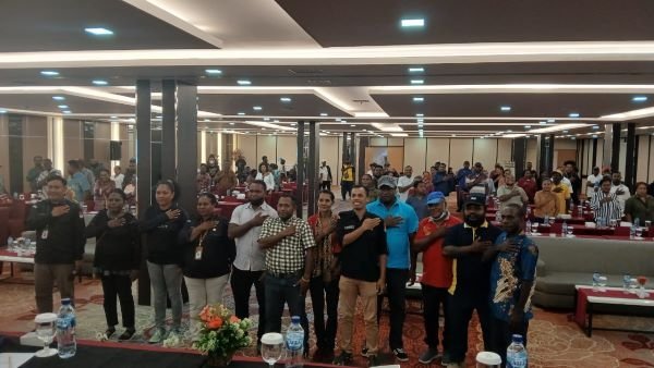Gallery Foto KPU Mimika Gelar Bimtek untuk Ketua, Anggota PPS dan PPD Enam Distrik