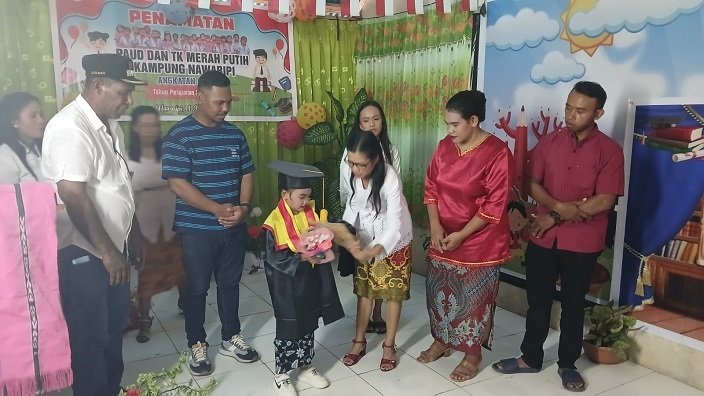 Gallery Foto Penamatan PAUD & TK Merah Putih Kampung Nawaripi
