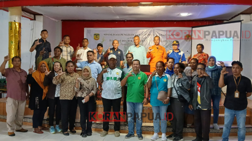 Adopsi Banyumas Kelola Sampah Jadi Cuan, DLH Mimika Pembekalan untuk Lurah dan Kepkam di Distrik Wania